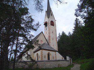 St. Jakob ist die älteste Kirche im Grödner Tal.