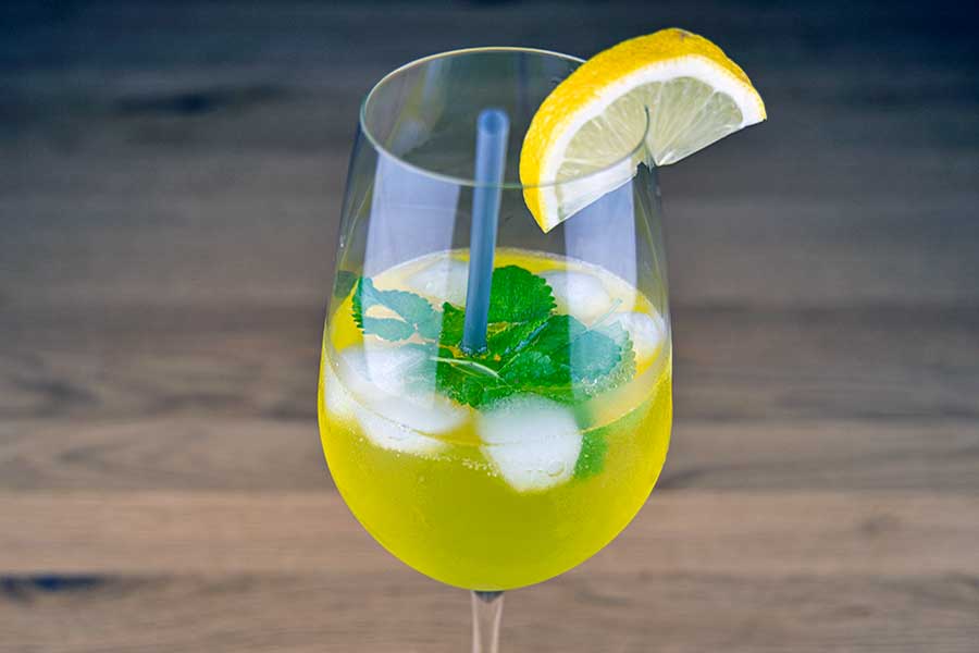 Limoncello Spritz - Rezept | Suedtirol-Kompakt.com